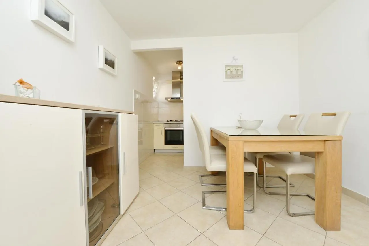 Lorena Apartment Zadar