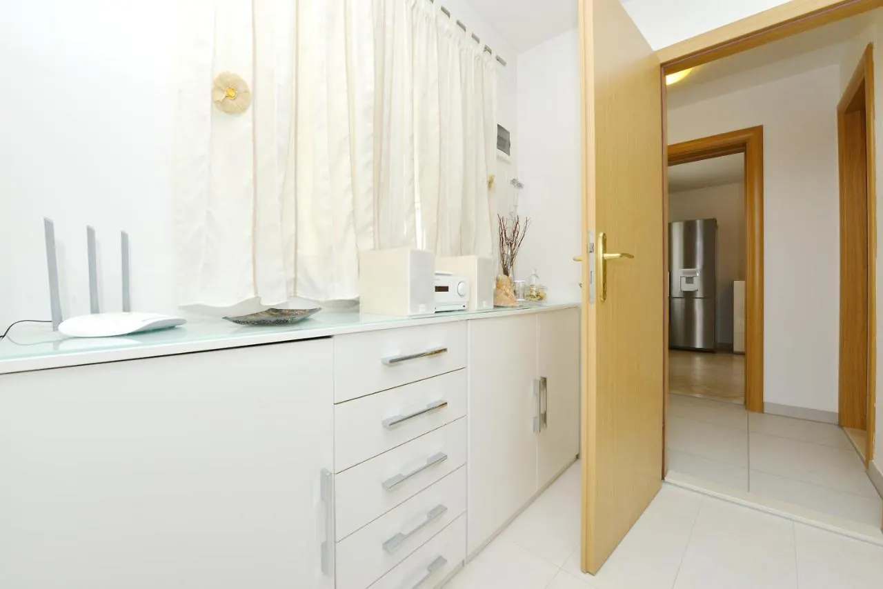 Lorena Apartment Zadar