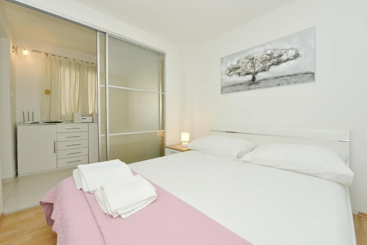 Lorena Apartment Zadar