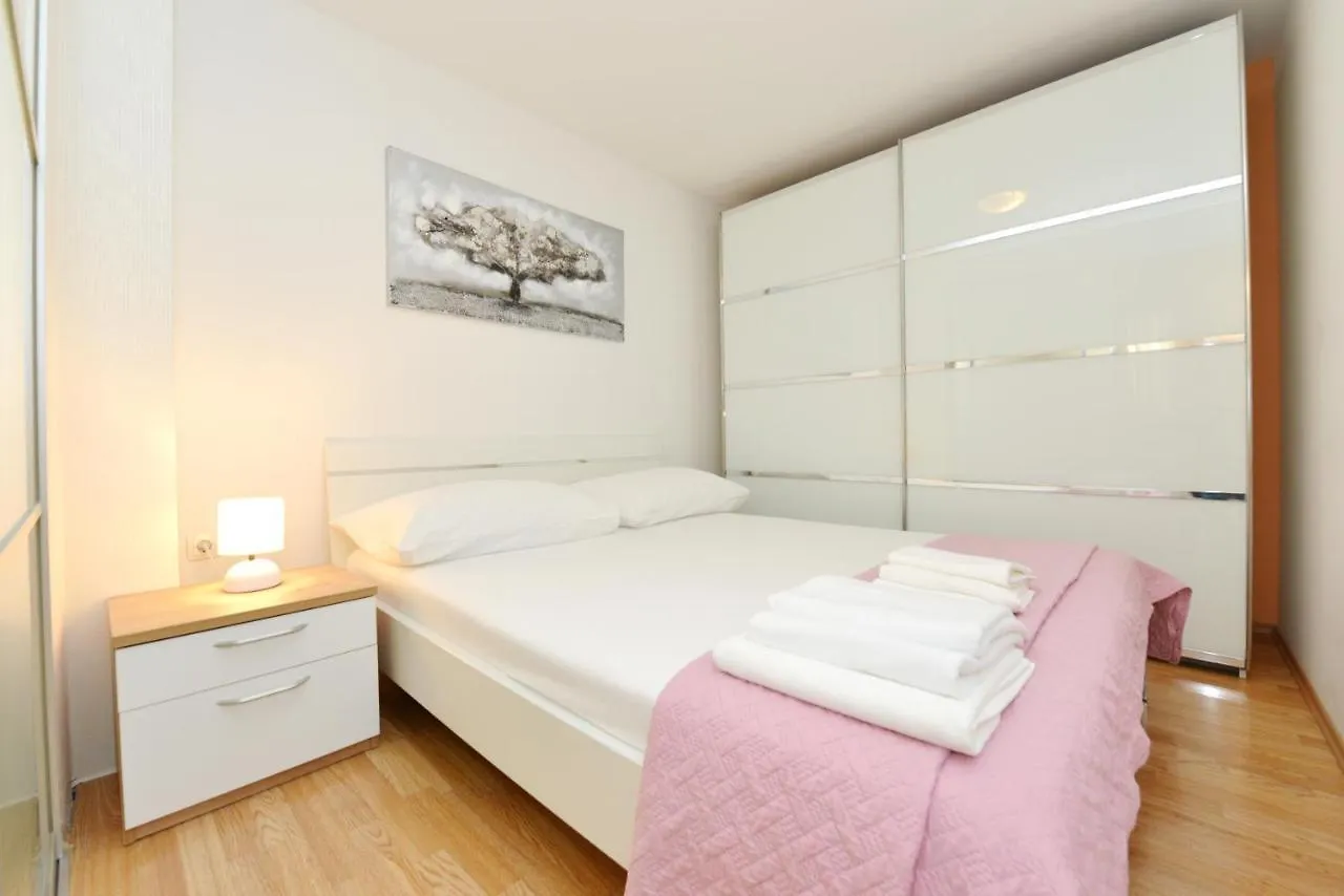 Lorena Apartment Zadar
